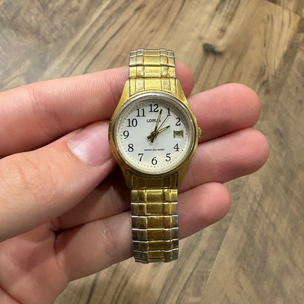 Vintage Y2K Lorus Watch Womens Gold Silver Two Tone Expansion Band LR0067 90s